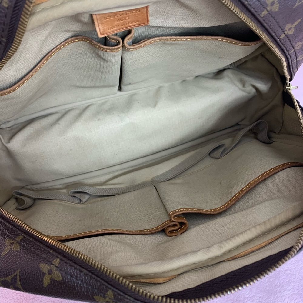 Authentic LOUIS VUITTON Deauville Monogram Handbag - Picture 12 of 13